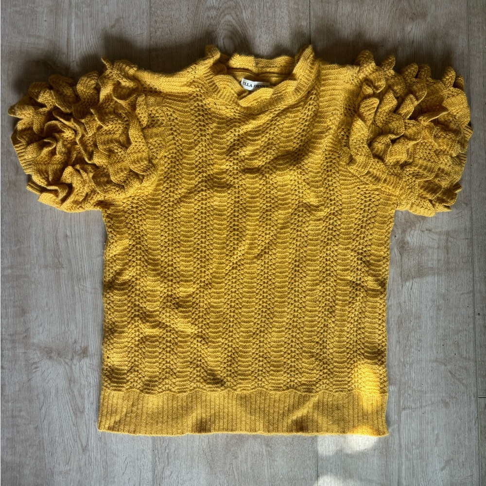 Ulla Johnson 100% cashmere sweater. Size S